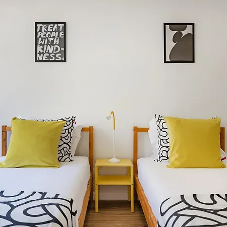 Charming 3br W/ Office & Garage By Foz Beaches Διαμέρισμα