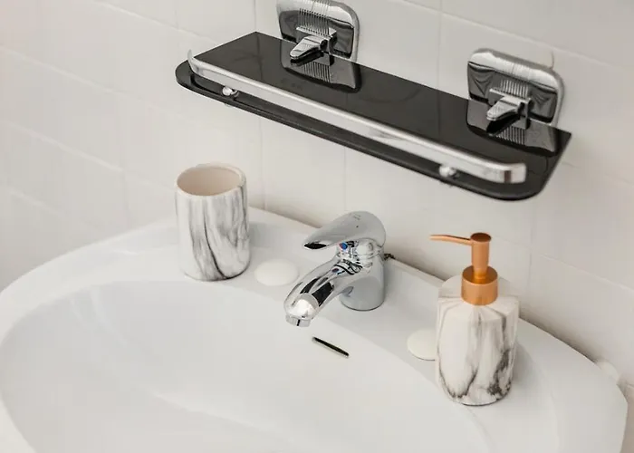 Charming 3br W/ Office & Garage By Foz Beaches Appartement Porto