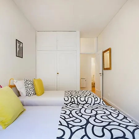 Appartamento Charming 3br With Office & Garage By Foz Beaches Oporto