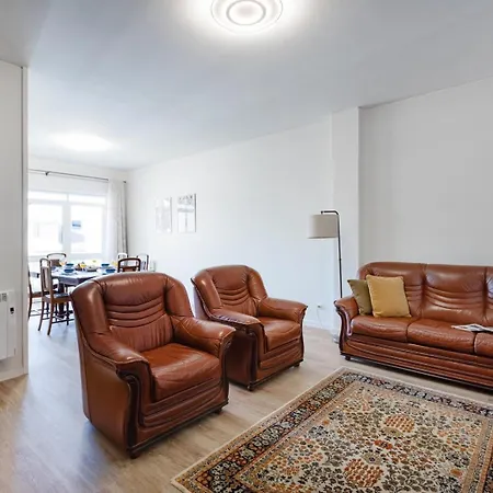 Charming 3br W/ Office & Garage By Foz Beaches Oporto