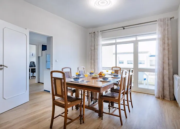 Apartmán Charming 3br W/ Office & Garage By Foz Beaches Porto