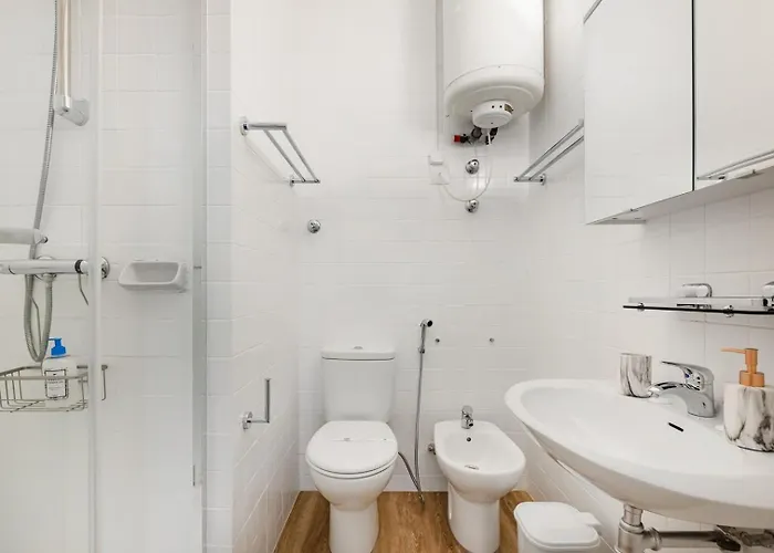 Charming 3br W/ Office & Garage By Foz Beaches * Oporto