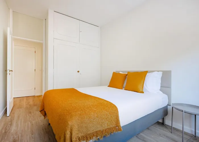 Charming 3br W/ Office & Garage By Foz Beaches * Oporto