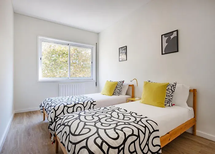 Charming 3br W/ Office & Garage By Foz Beaches Porto